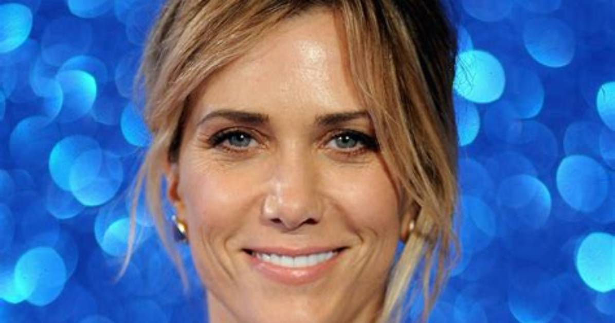 Kristen Wiig's Surprising Smoking Habit: a Closer Look